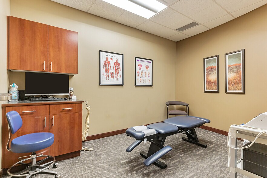 More Photos Of 9299 S Broadway, Highlands Ranch Medical For Sale