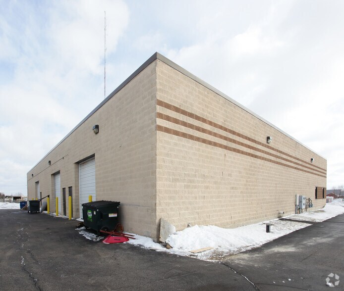 More Photos Of 4N270-4N274 84 Ct, Hanover Park Warehouse For Lease