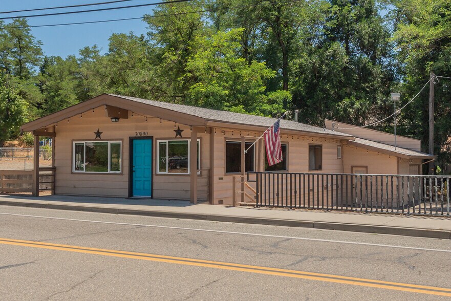 More Photos Of 30890 CA-3, Weaverville Office For Sale