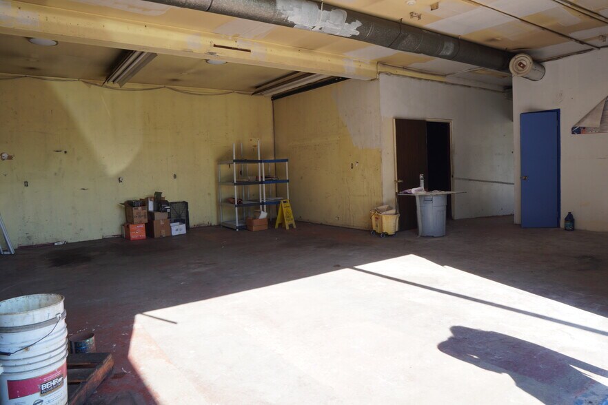 More Photos Of 17311 Clark Ave, Bellflower General Retail For Sale