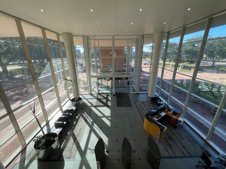 More Photos Of 1 Energy Pl, Pensacola Office For Lease
