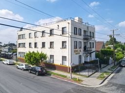More Photos Of 1194 E 35th St, Los Angeles Hotel For Sale