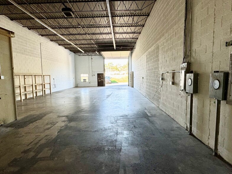 More Photos Of 7210-7242 Nathan Ct, Manassas General Retail For Sale