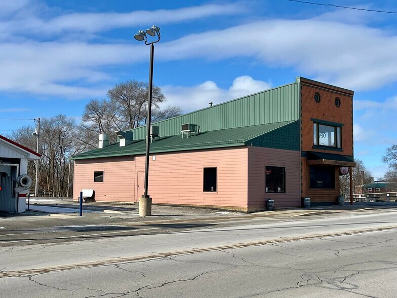 More Photos Of 202 S Broadway, Peru Storefront Retail Residential For Sale