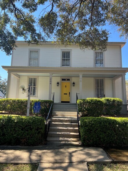 More Photos Of 209 N Dawson St, Thomasville Office For Sale