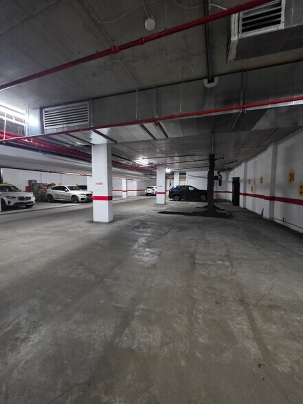 More Photos Of 15815 Union Tpke, Flushing Storefront Retail Office For Sale