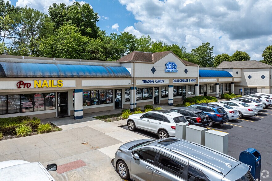 More Photos Of 17601 E 40 Hwy, Independence Unknown For Lease