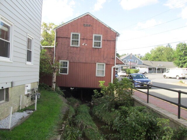 More Photos Of 4 Mercer St, Hopewell Restaurant For Sale