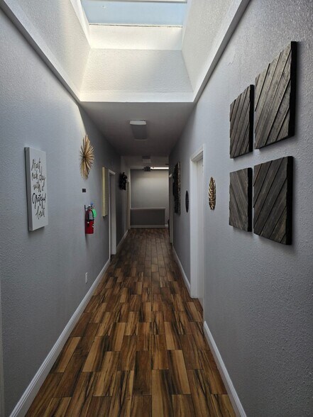 More Photos Of 512-522 23rd St, Richmond Storefront Retail Office For Lease
