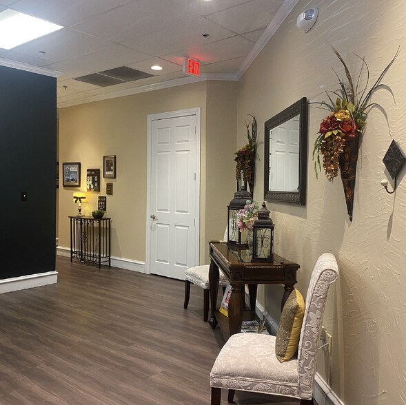 More Photos Of 2200 Pool Rd, Grapevine Office For Lease