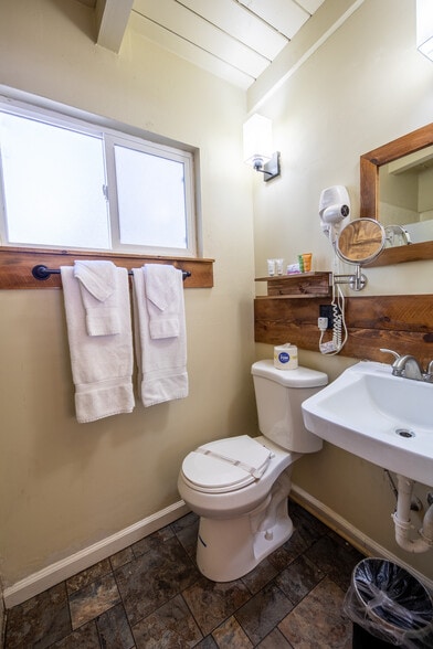 More Photos Of 735 Emerald Bay Rd, South Lake Tahoe Hotel For Sale