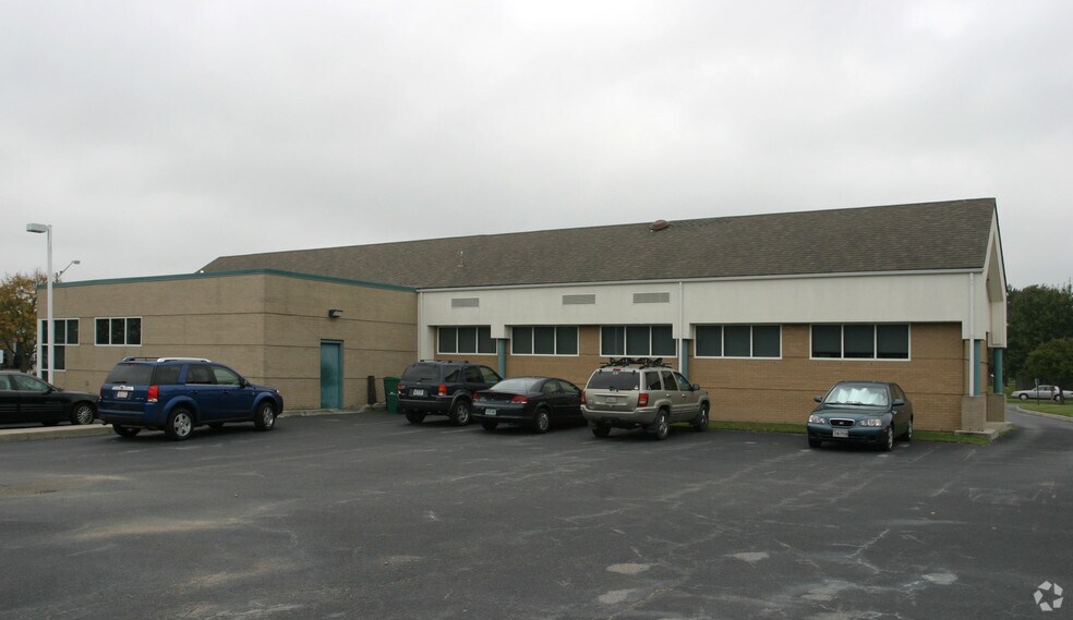 More Photos Of 3550 Buckner Blvd, Virginia Beach Bank For Sale