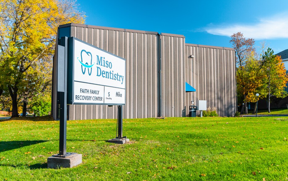 More Photos Of 6240 N Quinwood Ln, Maple Grove Medical For Lease