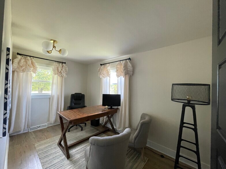 More Photos Of , Lebanon Flex For Sale