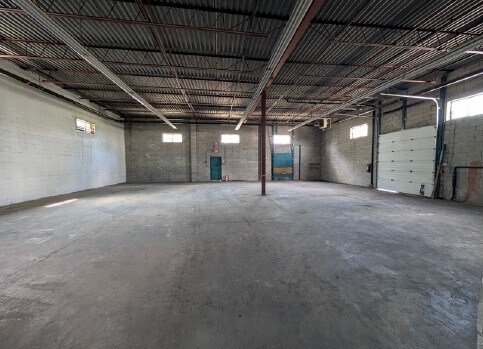 More Photos Of 200 Norelco Dr, Toronto Manufacturing For Sale