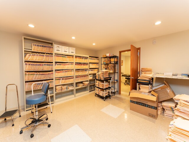 More Photos Of 1051-1103 W Sherman Ave, Vineland Medical For Lease