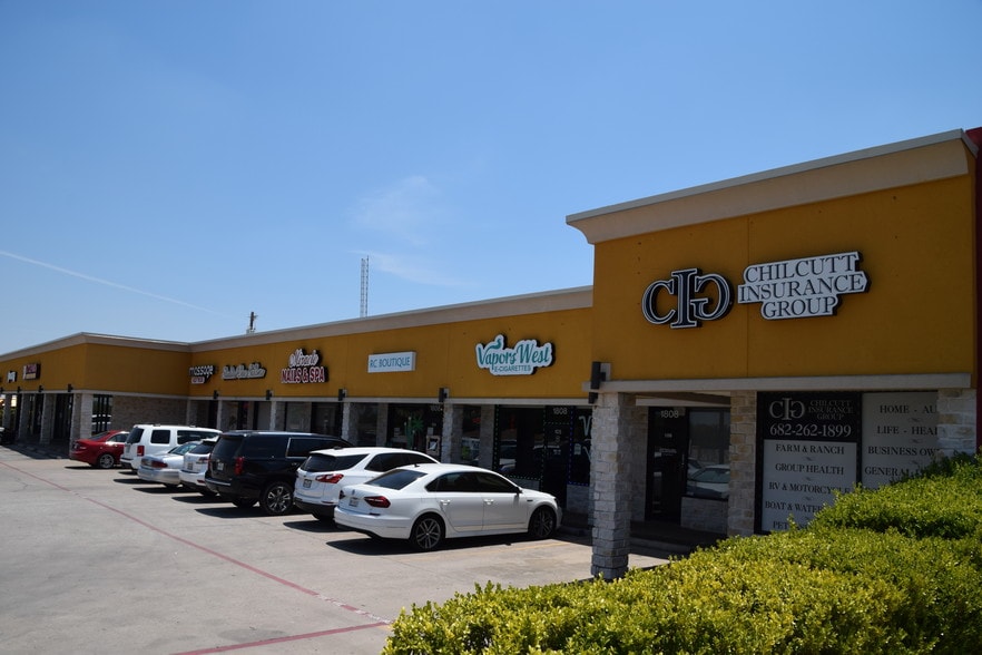 More Photos Of 1808-1812 Santa Fe Dr, Weatherford Unknown For Lease