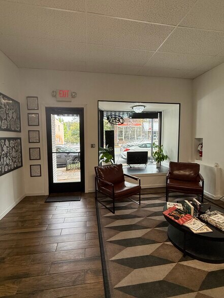 More Photos Of 526 Main St, Stroudsburg Storefront Retail Residential For Lease