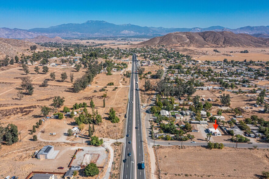 More Photos Of 26380 Green Ave, Hemet Specialty For Sale