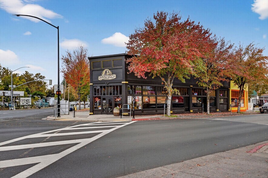 More Photos Of 824 Oroville Ave, Chico General Retail For Lease