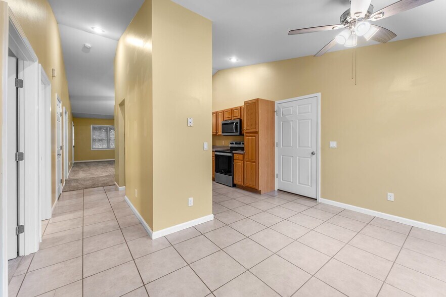 More Photos Of 520 Baird Cove Rd, Franklin Apartments For Sale