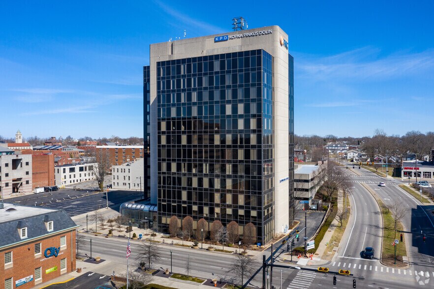 More Photos Of 301 E Main St, Lexington Office For Lease