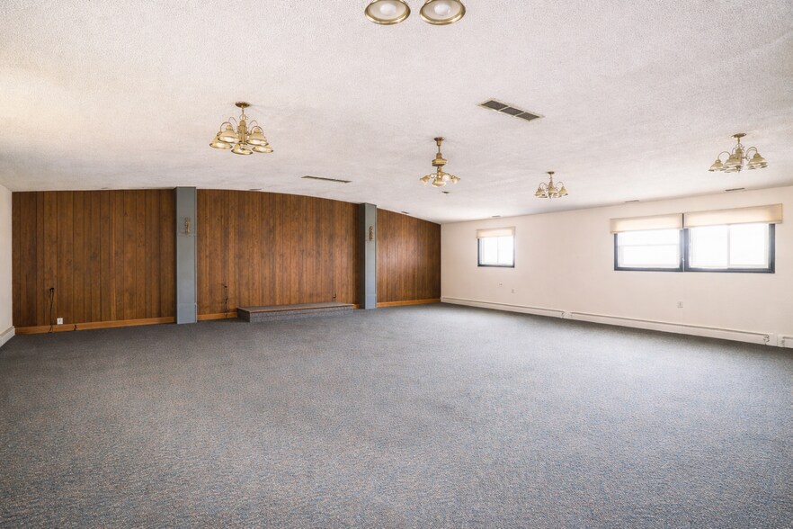 More Photos Of 705 Ulysses St, Golden Specialty For Sale