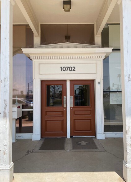 More Photos Of 10702 W Peoria Ave, Sun City Freestanding For Lease