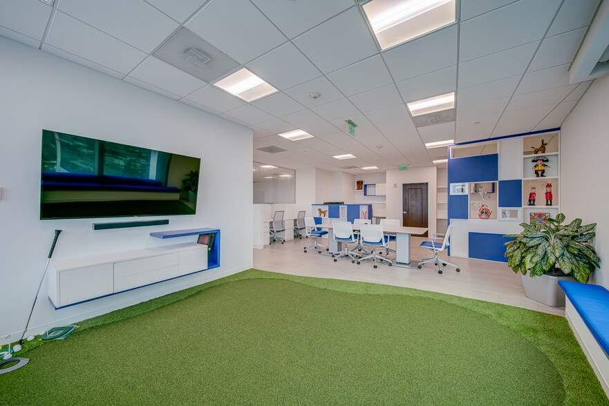 More Photos Of 8950 SW 74th Ct, Miami Office For Lease