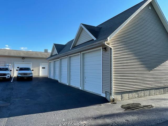 More Photos Of 864 Burdeck St, Schenectady Office For Lease