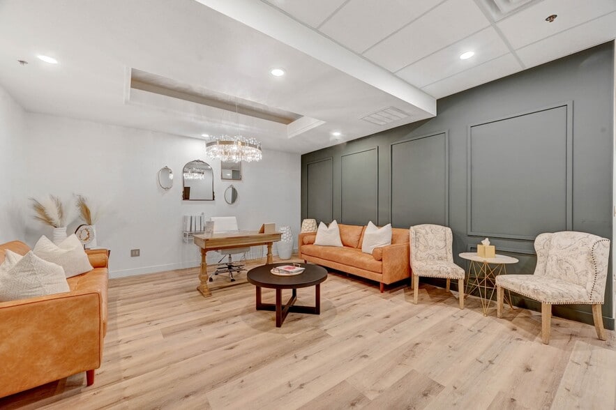 More Photos Of 9580 W Sahara Ave, Las Vegas Office For Sale