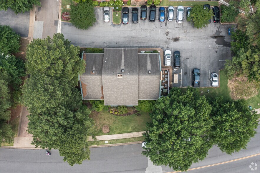 More Photos Of 710 Oakleaf Office Ln, Memphis Office Residential For Sale