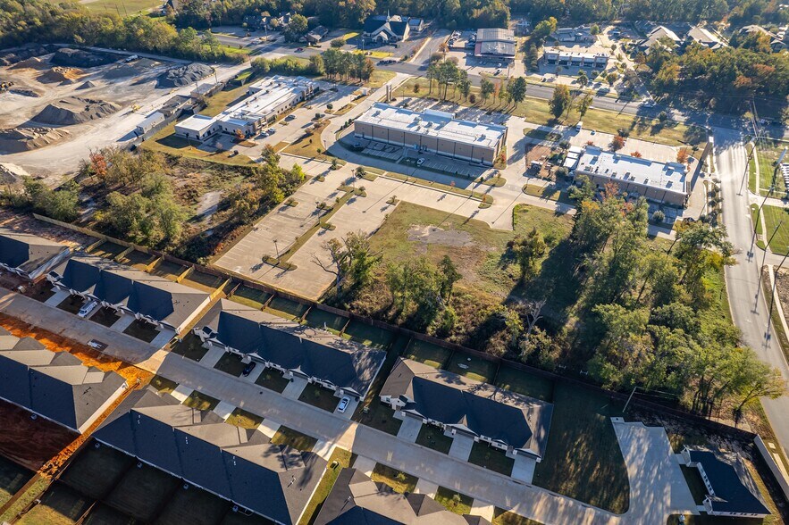 More Photos Of 5647 KPE Way Bldg A1 | Tyler, TX 75703, Tyler Office For Sale