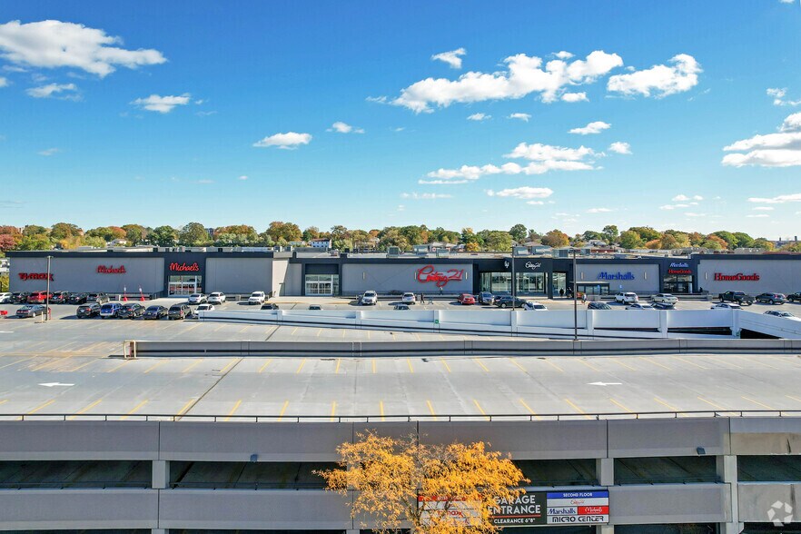 More Photos Of 750 Central Park Ave, Yonkers Freestanding For Lease