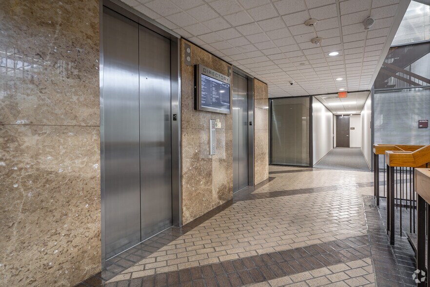 More Photos Of 2121 Sage Rd, Houston Office For Lease