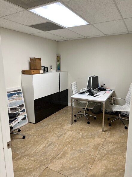 More Photos Of 3035 E Commercial Blvd, Fort Lauderdale Medical For Sale