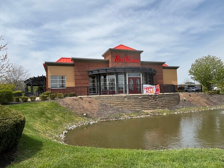 More Photos Of 5013 Bowen Dr, Mason Freestanding For Lease