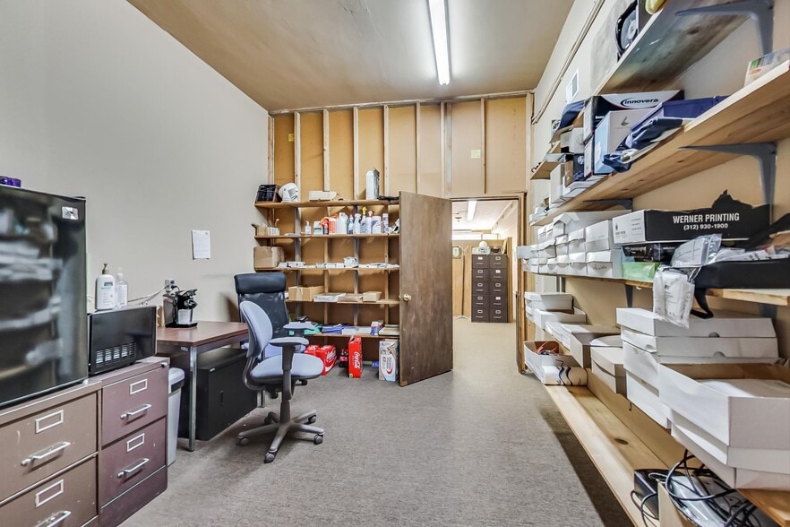 More Photos Of 2628-2634 W Touhy Ave, Chicago Storefront Retail Office For Sale