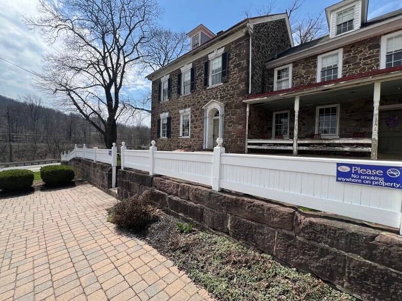 More Photos Of 2039 Philadelphia Ave, Birdsboro Winery Vineyard For Sale