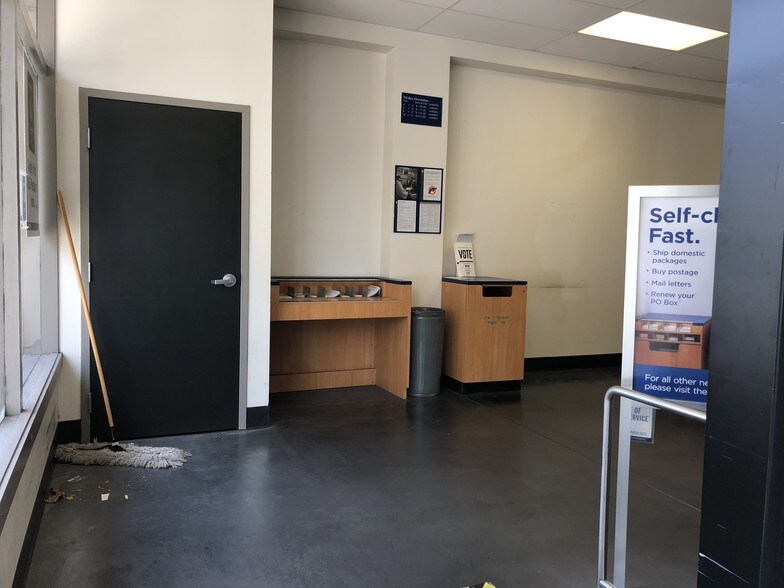 More Photos Of 329 Primrose Rd, Burlingame General Retail For Sale