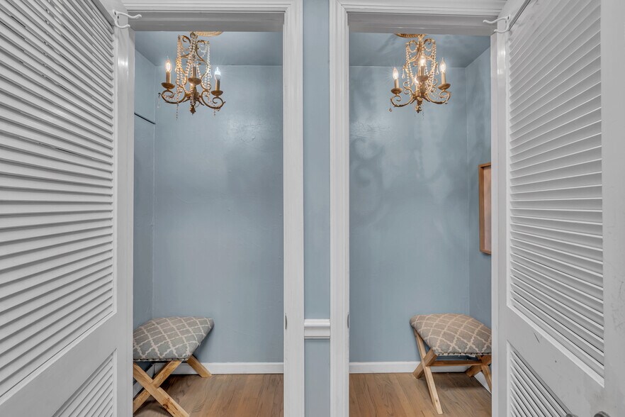 More Photos Of 141 Chambers Bridge Rd, Brick Storefront Retail Office For Sale