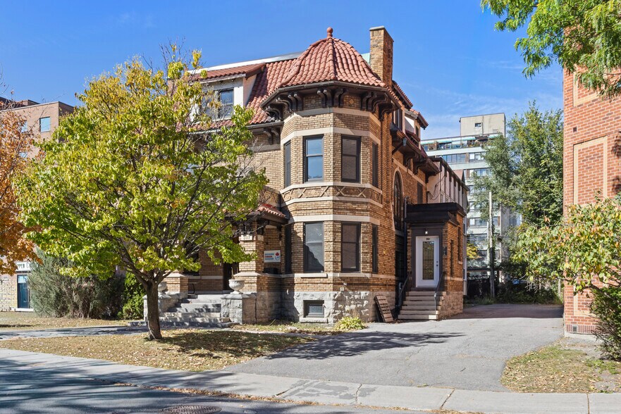 More Photos Of 307 Gilmour St, Ottawa Office For Sale