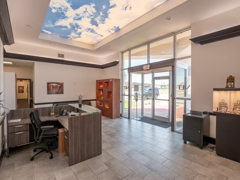 More Photos Of 1809 Hur Industrial Blvd, Cedar Park Manufacturing For Lease