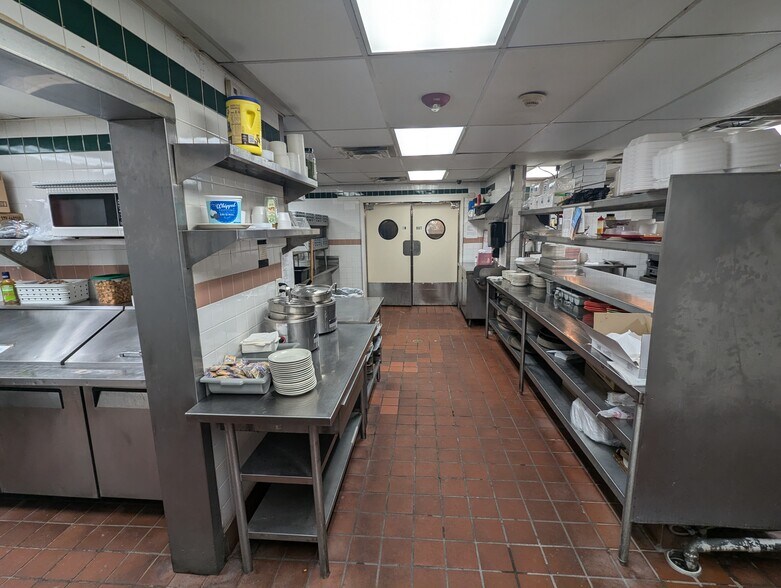 More Photos Of 2418 Canton Rd, Marietta Restaurant For Sale