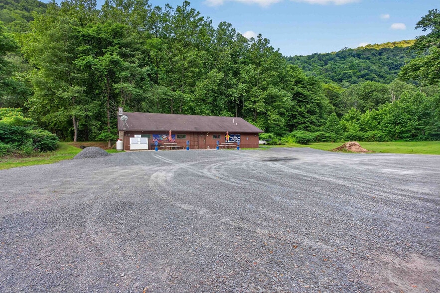 More Photos Of 13239 Rt 14, Ralston General Retail For Sale