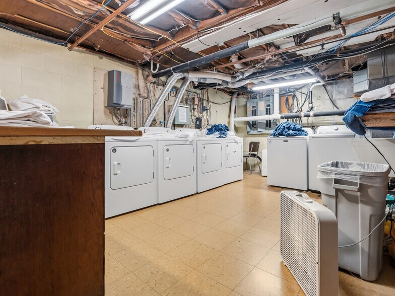 More Photos Of 16154 US 63 Hwy, Hayward Hotel For Sale