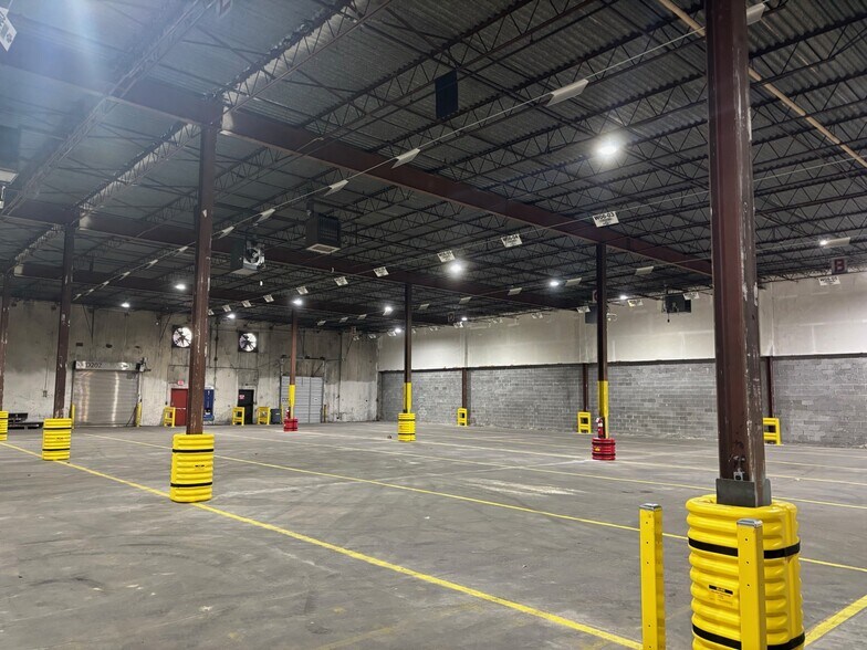 More Photos Of 3230 Messer Airport Hwy, Birmingham Warehouse For Lease