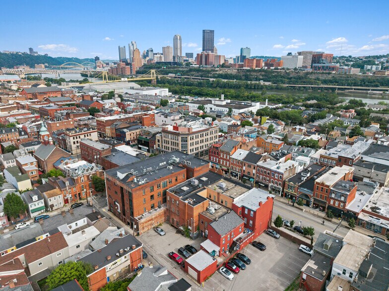 More Photos Of 1710-1712 E Carson St, Pittsburgh Office For Lease