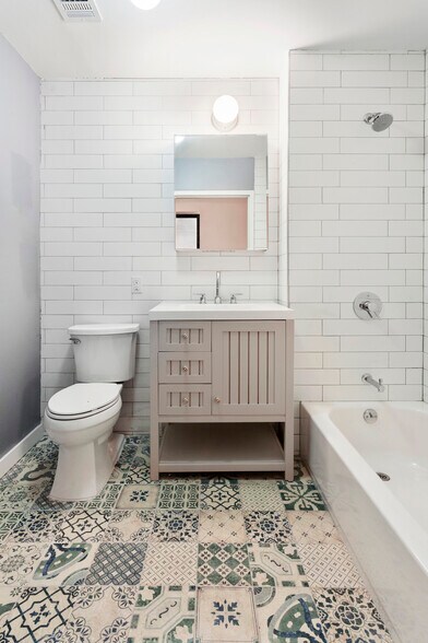 More Photos Of 137 Nelson St, Brooklyn Apartments For Sale