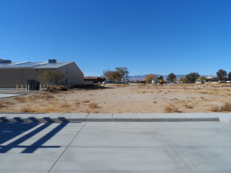 More Photos Of 21031 Constitution Dr, California City Medical For Lease